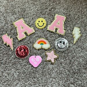 Random preppy patches💕🤩